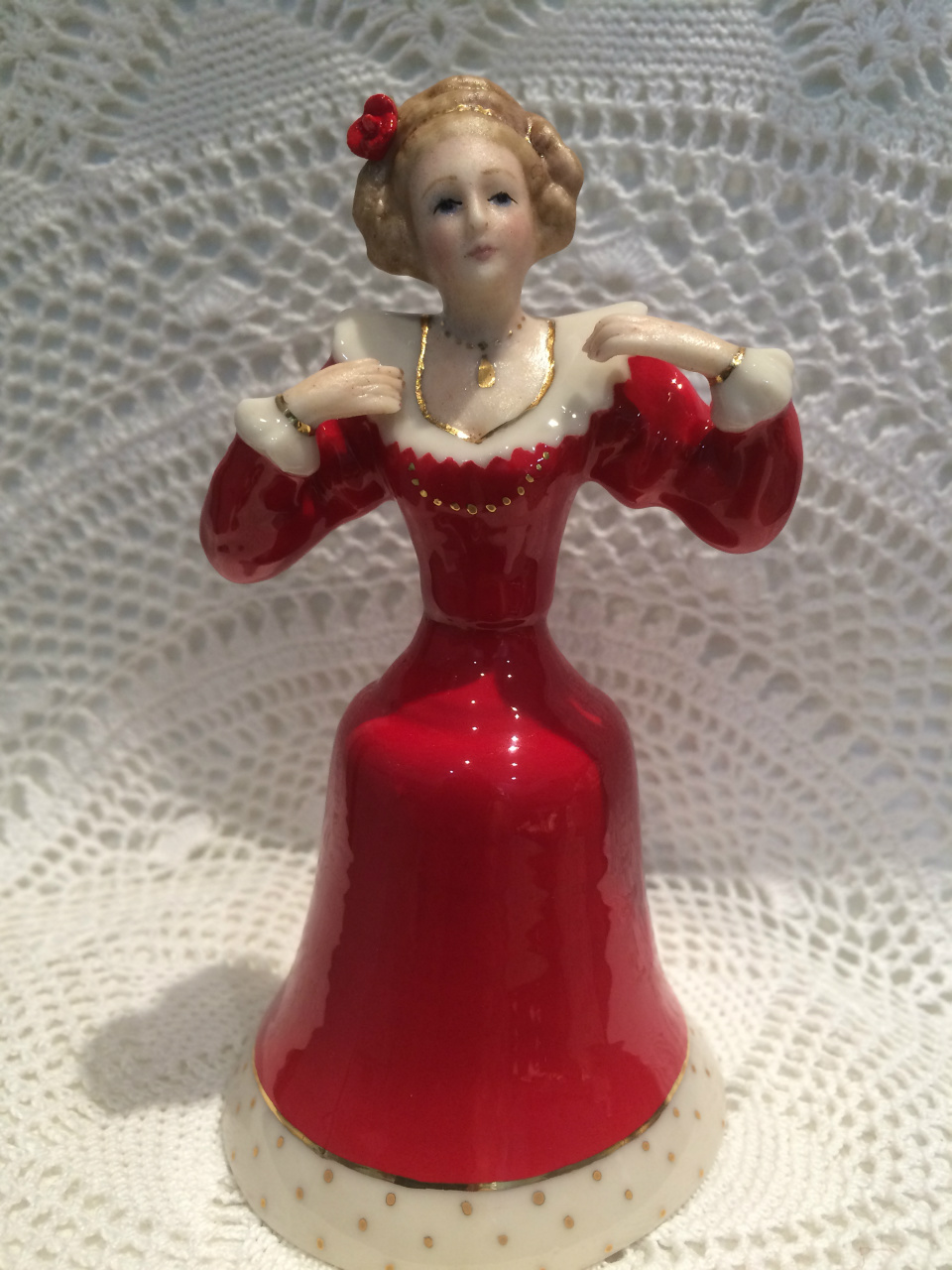 VIOLET ON BELL