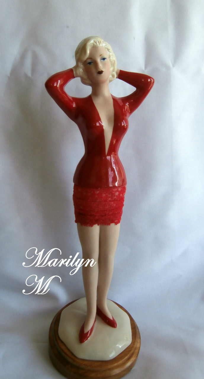 MARILYN M