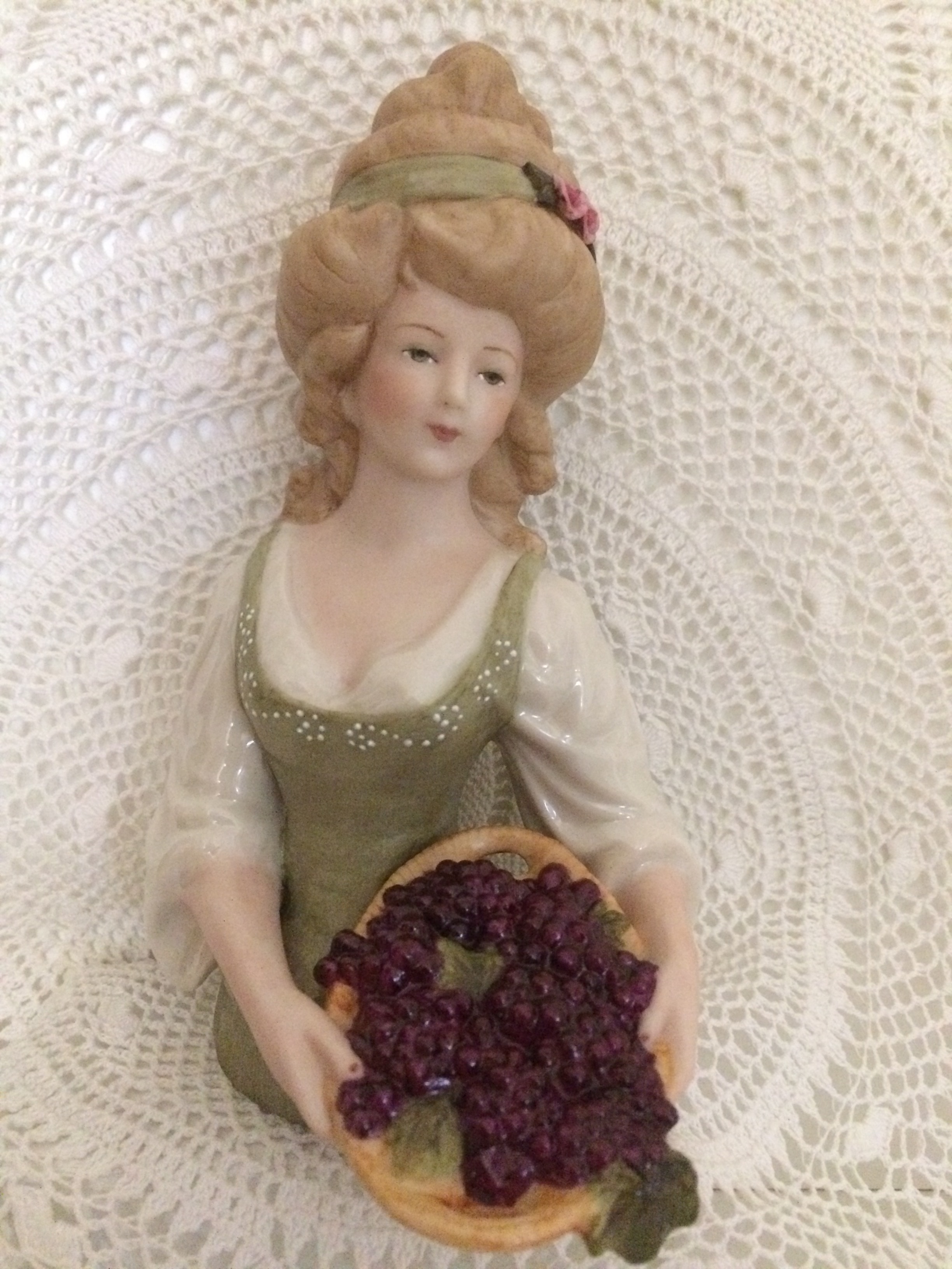 CAROL WITH GRAPES