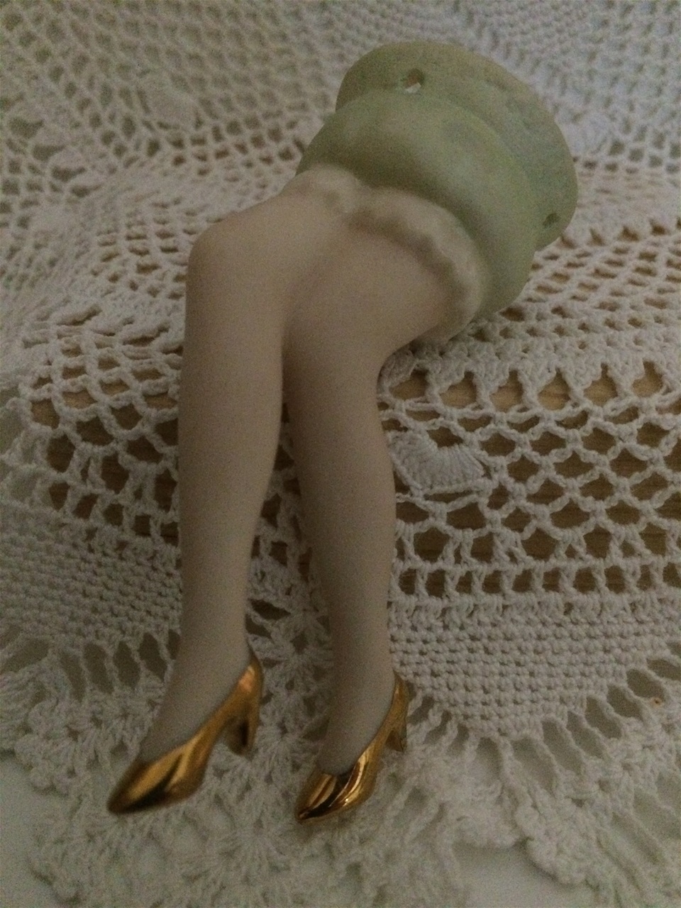 SITTING LEGS
