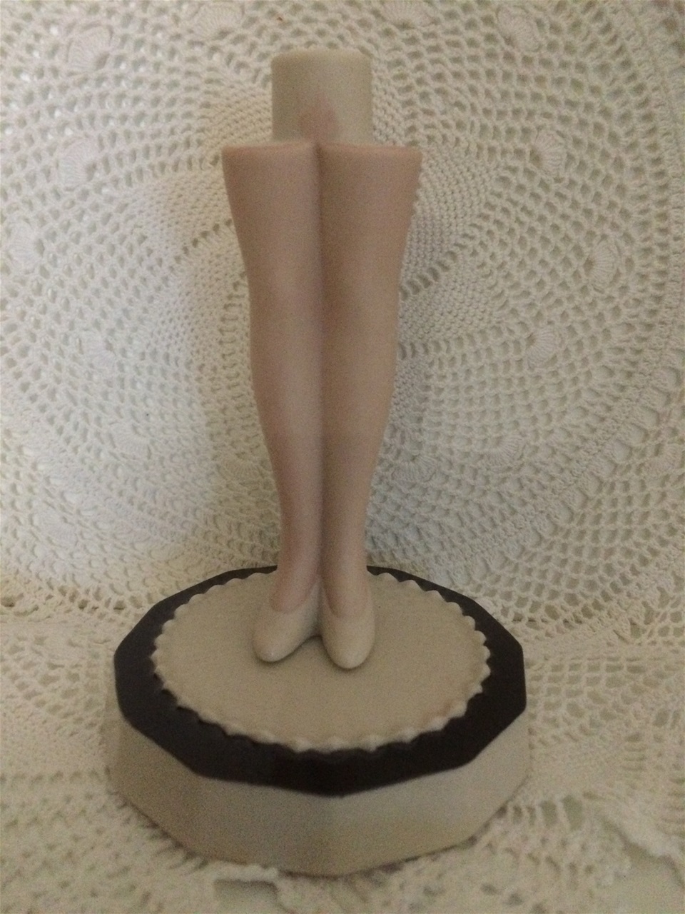 LARGE STANDING LEGS